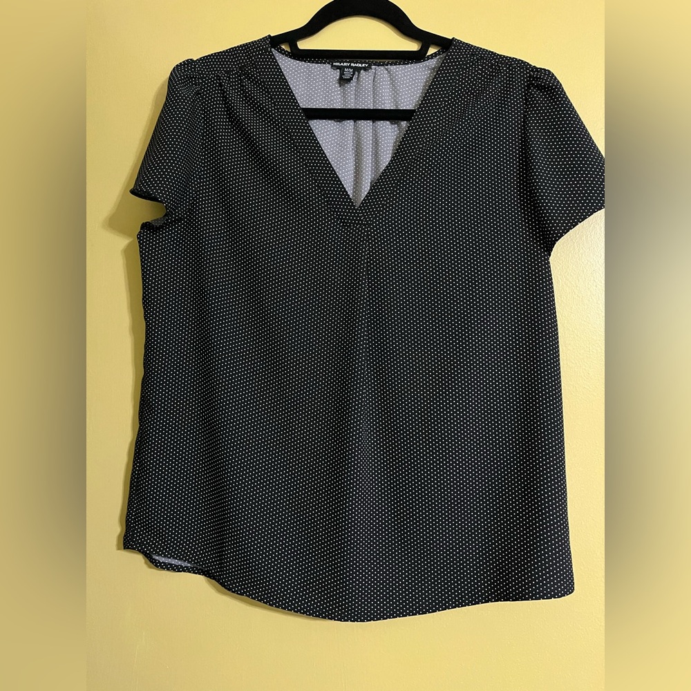Hilary Radley Black Polka Dot V-Neck Short Sleeve Blouse